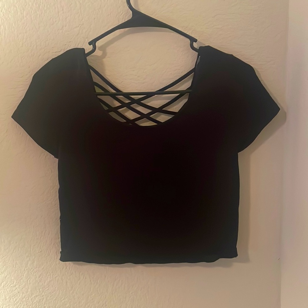 M Charlotte Russe black crop top 95% cotton 5% spandex